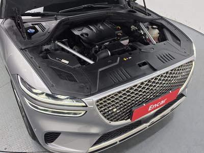 صورة 7 لـ 2022 Genesis GV70