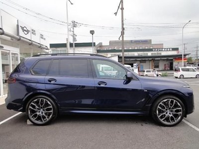 2025 BMW X7 照片 3