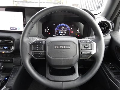 2025 Toyota LAND CRUISER 250 — миниатюра 36