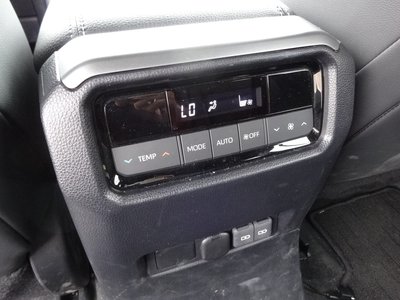 2025 Toyota LAND CRUISER 250 — миниатюра 34