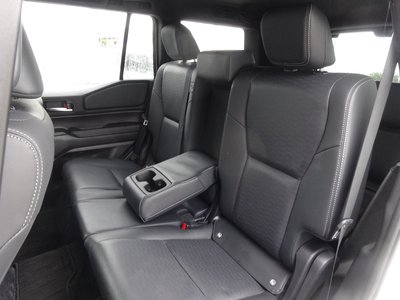 2025 Toyota LAND CRUISER 250 — миниатюра 52