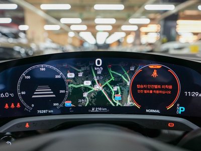 2022 Porsche TAYCAN photo 8