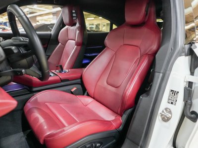 2022 Porsche TAYCAN photo 5