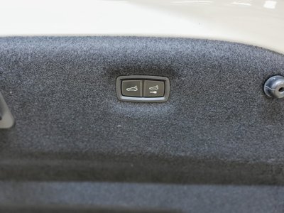 2022 Porsche TAYCAN thumbnail 20