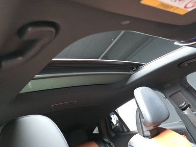 2025 Mercedes-BENZ GLC — миниатюра 25