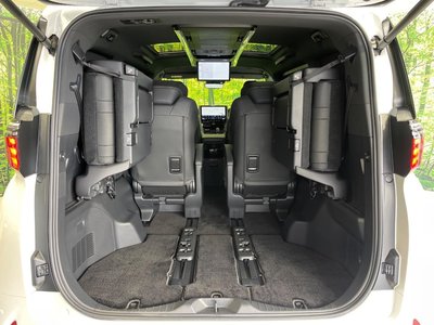 صورة مصغرة 11 لـ 2025 Toyota ALPHARD