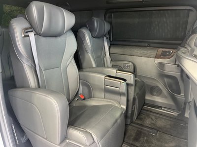 2025 Toyota ALPHARD — фото 9