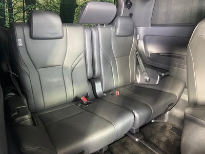 2025 Toyota ALPHARD — фото 10