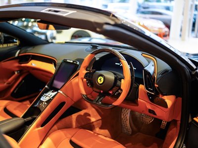 FERRARI ROMA SPIDER - 3