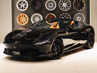 FERRARI ROMA SPIDER - 1