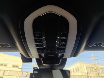 2022 Porsche MACAN 缩略图 40