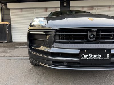 2022 Porsche MACAN photo 5