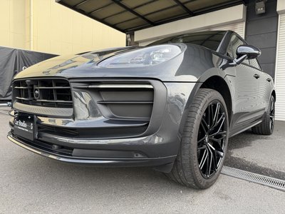 2022 Porsche MACAN photo 6