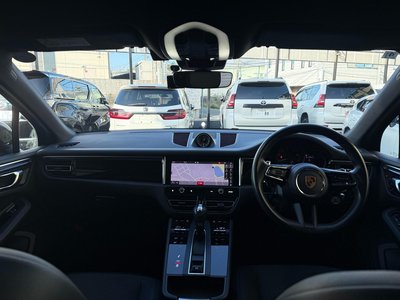 2022 Porsche MACAN 缩略图 21
