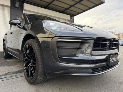 2022 Porsche MACAN photo 7
