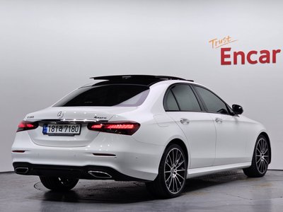 MERCEDES-BENZ E-CLASS - 4