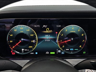 MERCEDES-BENZ E-CLASS - 8