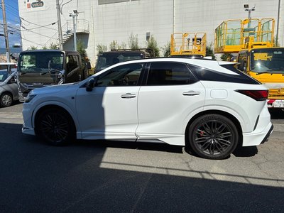 صورة مصغرة 8 لـ 2023 Lexus RX