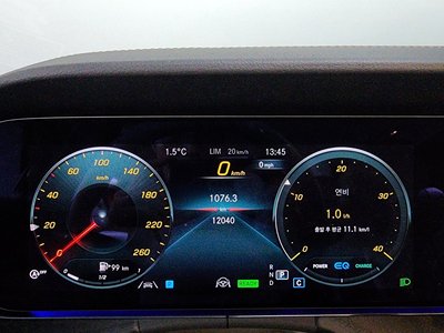 MERCEDES-BENZ CLS - 8