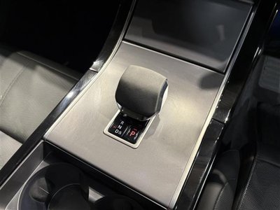2024 LAND Rover RANGE ROVER VELAR thumbnail 24