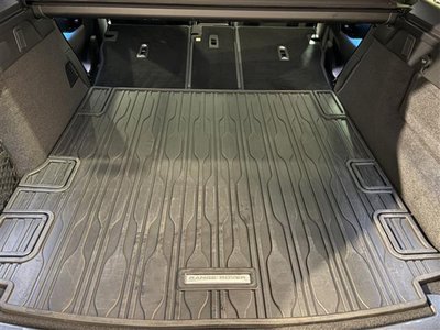 2024 LAND Rover RANGE ROVER VELAR thumbnail 34