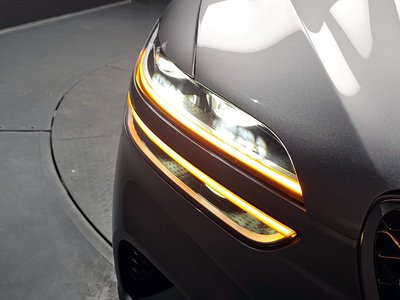 صورة 9 لـ 2021 Genesis GV70