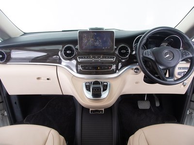 MERCEDES-BENZ V-CLASS - 3