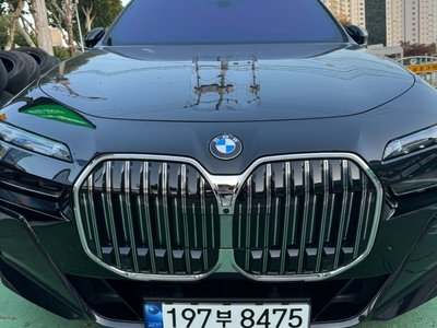 BMW 7 SERIES