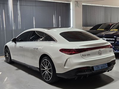 MERCEDES-BENZ EQS - 3