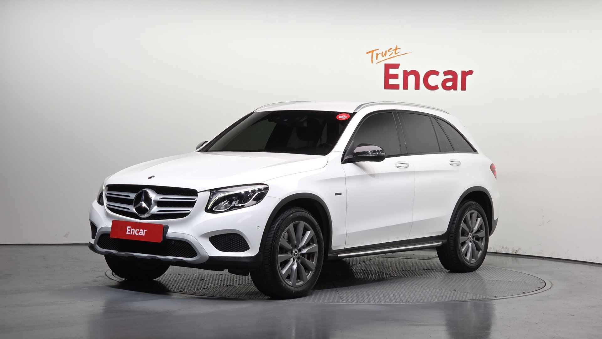 MERCEDES-BENZ GLC - View 1