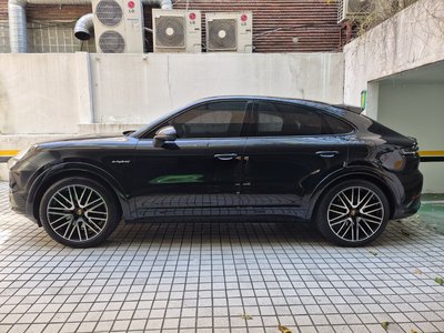 صورة 4 لـ 2024 Porsche CAYENNE