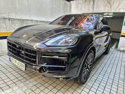 صورة 3 لـ 2024 Porsche CAYENNE