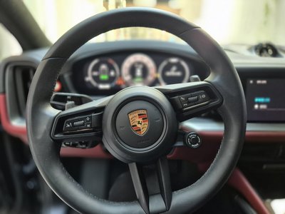 2024 Porsche CAYENNE 缩略图 14