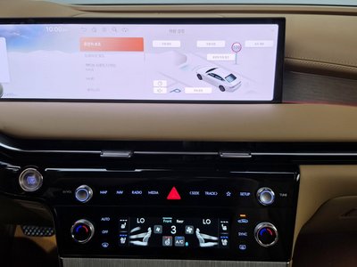 2024 Genesis G80 (RG3) thumbnail 18
