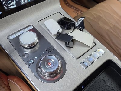 2024 Genesis G80 (RG3) thumbnail 12