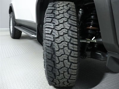 TOYOTA LAND CRUISER 250 - 7