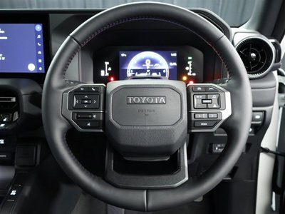 TOYOTA LAND CRUISER 250 - 9