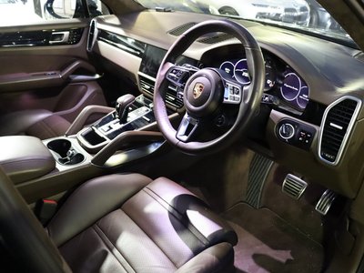 صورة 6 لـ 2018 Porsche CAYENNE