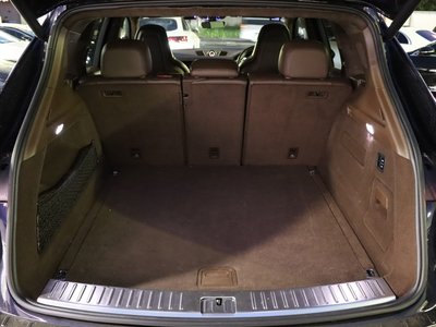 صورة 9 لـ 2018 Porsche CAYENNE
