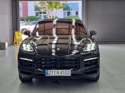 2026 Porsche CAYENNE 照片 1