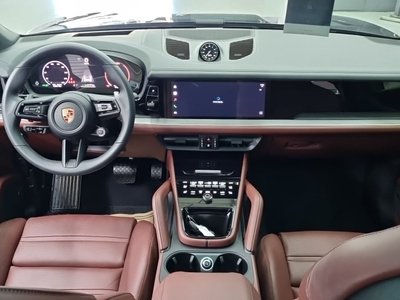 2026 Porsche CAYENNE thumbnail 12