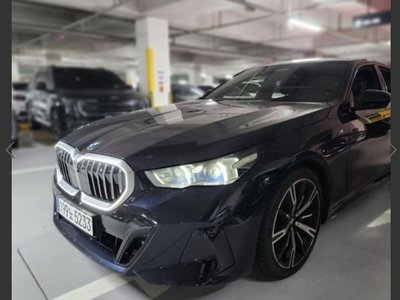 صورة 1 لـ 2023 BMW 5 SERIES