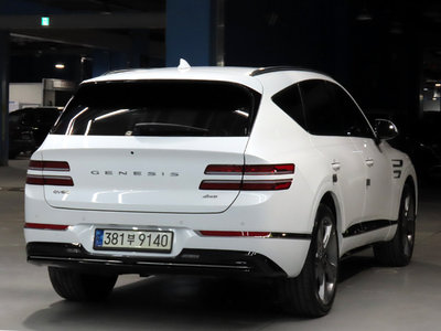 GENESIS GV80 - 3