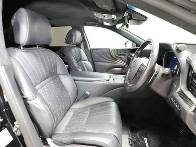 صورة مصغرة 19 لـ 2021 Lexus LS