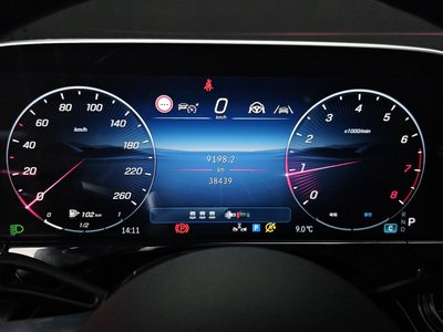 MERCEDES-BENZ E-CLASS - 8