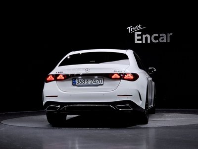 MERCEDES-BENZ E-CLASS - 4