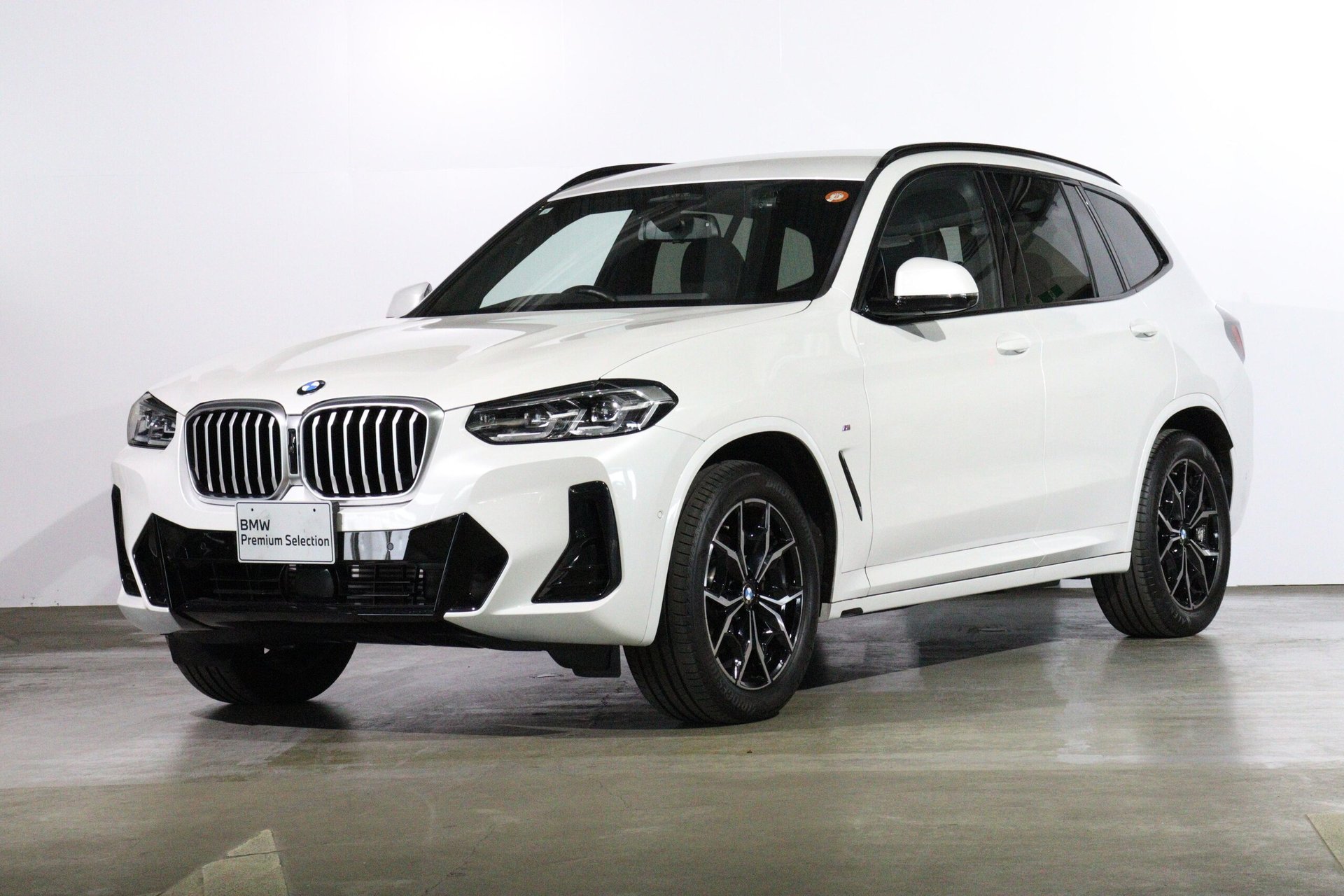 BMW X3 - View 1