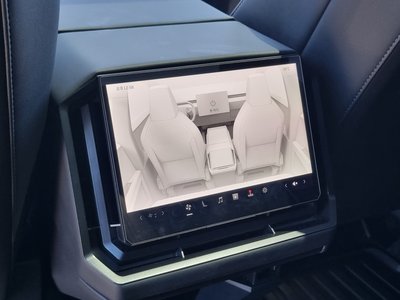 2025 Tesla CYBERTRUCK — миниатюра 14
