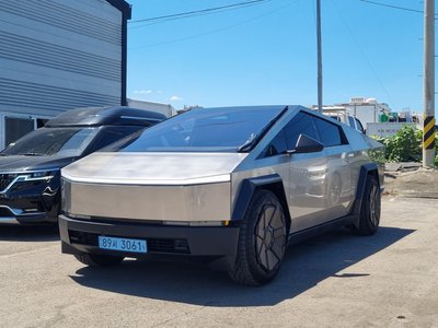 2025 Tesla CYBERTRUCK 照片 4