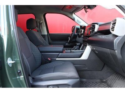 2022 Toyota TUNDRA — миниатюра 13